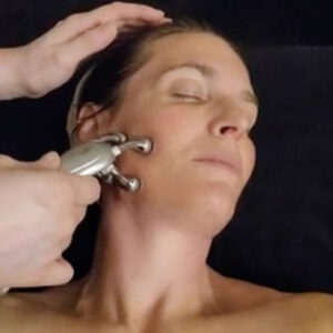 AMA Microcurrent Facial